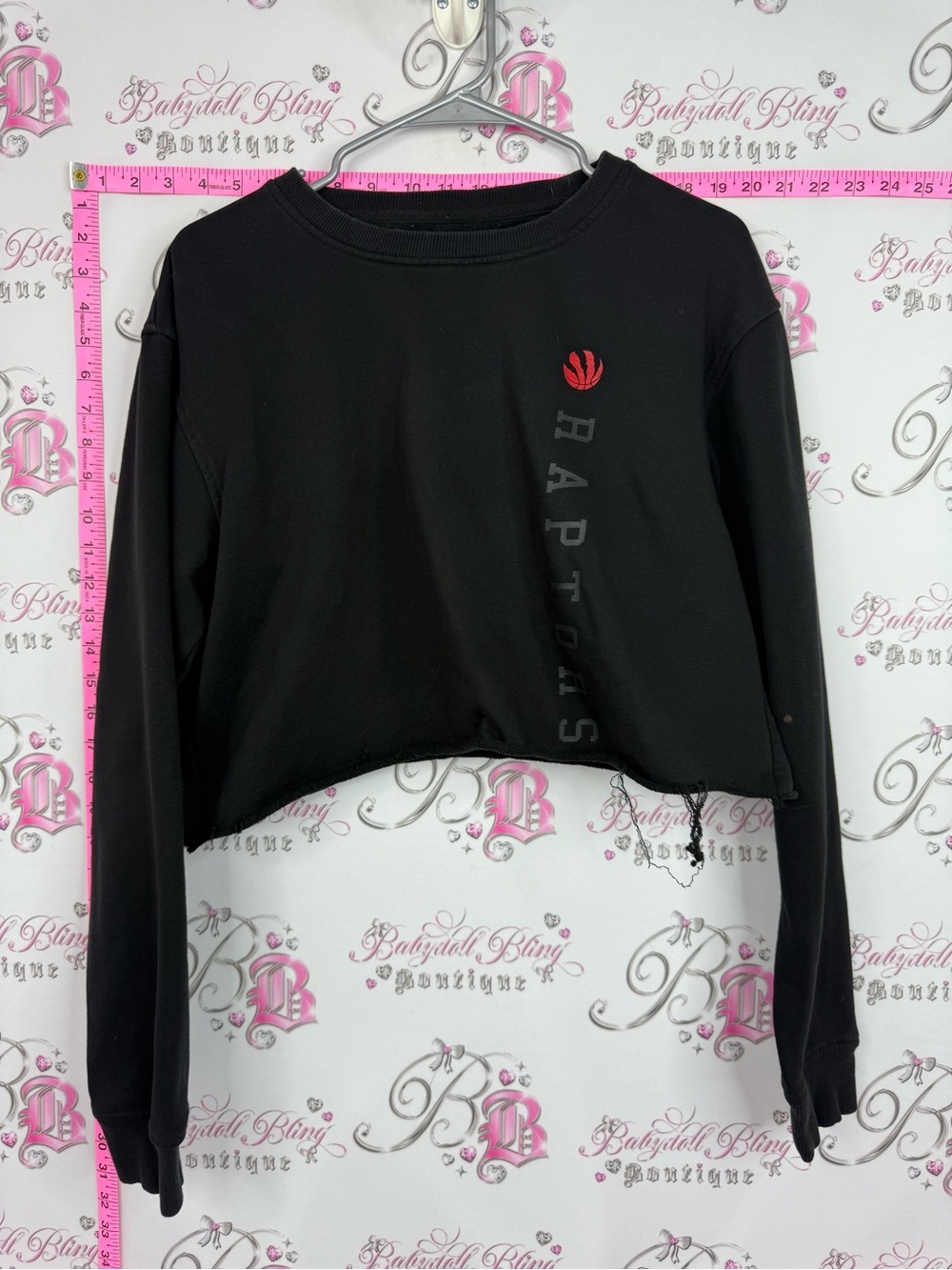 P/C sweater raptors cropped Black Sweatshirt black red distressed hem